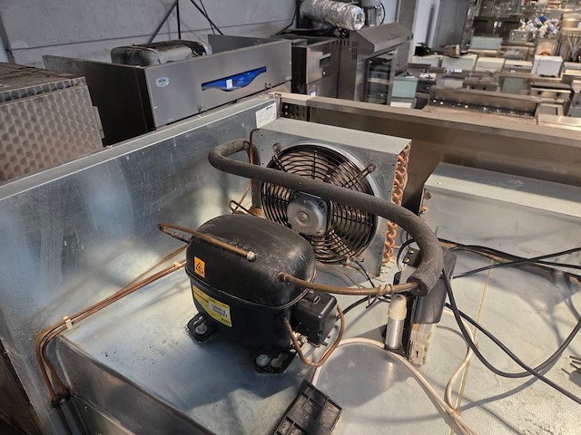 Gram - afbeelding 7 van  9