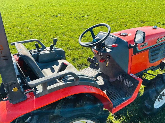 Granbia - gb18 - granbia gb18 compact tractor 4wd - afbeelding 8 van  9