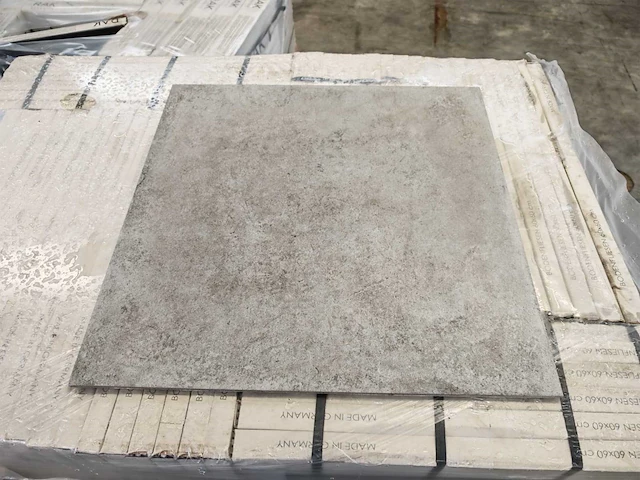 Grandeur fast grey 60x60 cm tegel 29,52 m² - afbeelding 2 van  7