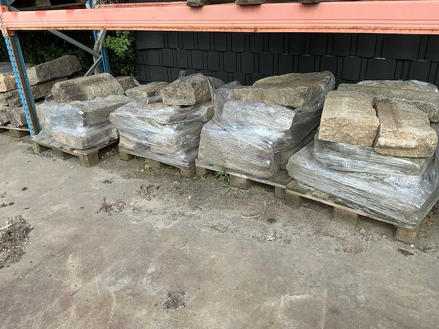 Graniet borduur diverse lengte 60 x 30 x 15 steen tuintegel (40x) - afbeelding 6 van  6