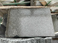 Graniet gevlamd natuursteen tuintegel ca. 65,28m2