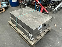 Granieten traptrede (4x) - afbeelding 2 van  4