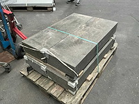 Granieten traptrede (4x) - afbeelding 3 van  4