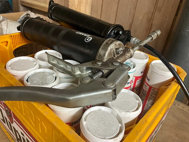 Granit vetpompen (2x) en 16 tubes forch s492 - afbeelding 1 van  2