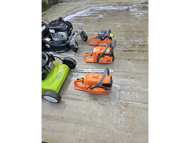 Grasmaaier en kettingzaag (6x) - afbeelding 5 van  15