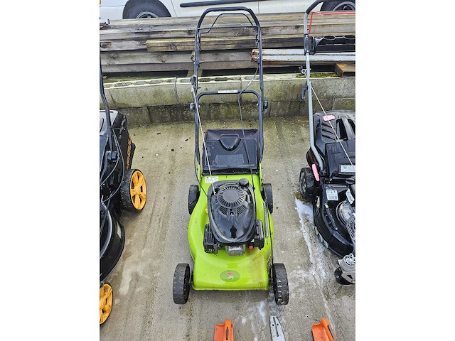 Grasmaaier en kettingzaag (6x) - afbeelding 7 van  15