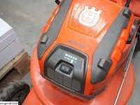 Grasmaaier husqvarna voor accu bli950x - afbeelding 4 van  6