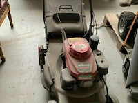 Grasmaaier met benzinemotor - afbeelding 1 van  2