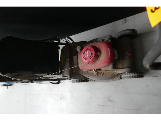 Grasmaaier op benzine honda - afbeelding 3 van  4
