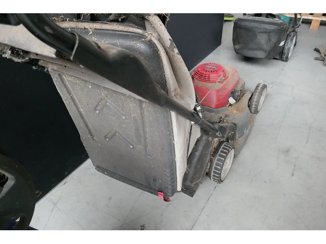 Grasmaaier op benzine honda - afbeelding 4 van  4