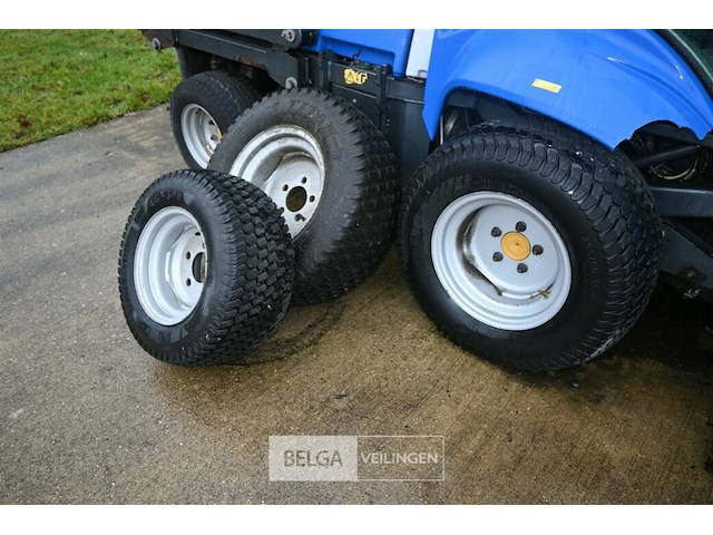 Grasmaaier + opzuiger - afbeelding 13 van  18