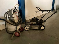 Grasmaaier + sproeier - afbeelding 1 van  7