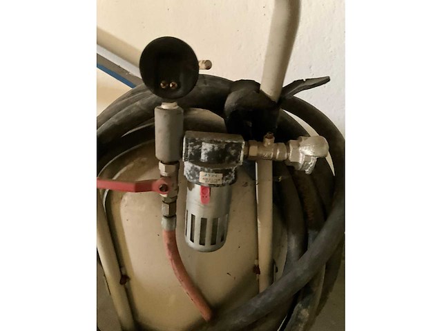 Grasmaaier + sproeier - afbeelding 3 van  7