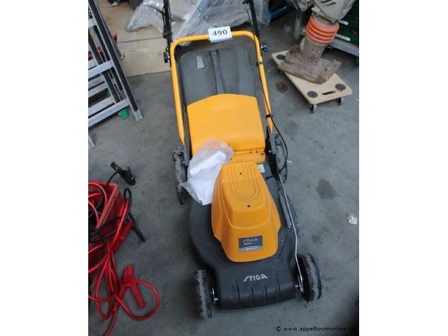 Grasmaaier stiga cr v430 - afbeelding 1 van  3