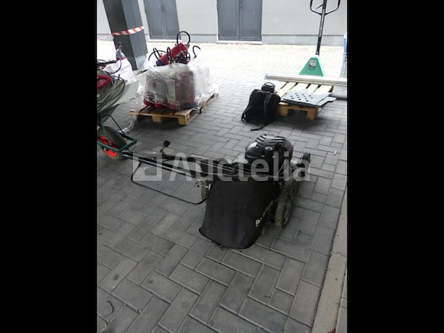 Grasmaaier - afbeelding 1 van  12