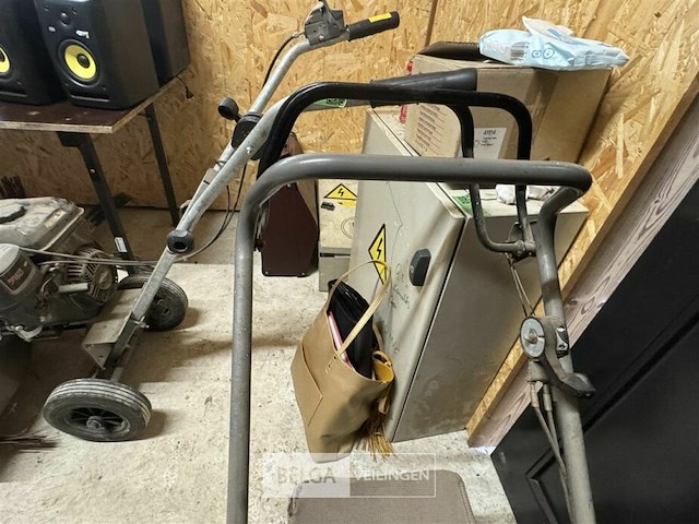 Grasmaaier - afbeelding 7 van  7