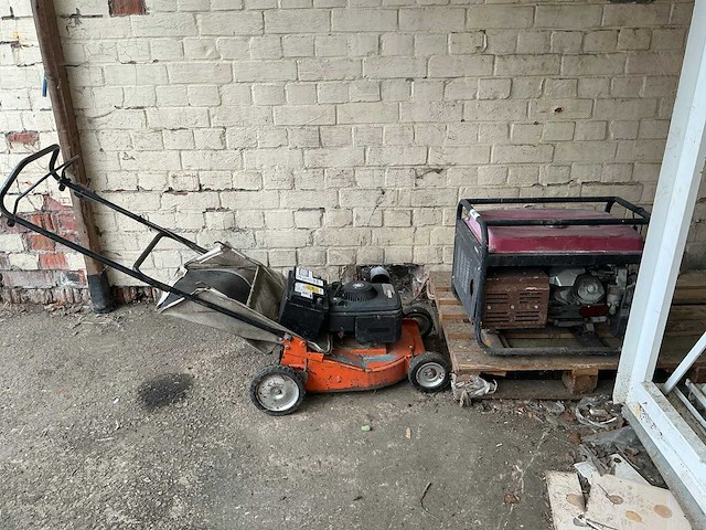 Grasmachine en stroomgenerator - afbeelding 1 van  8