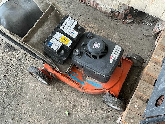 Grasmachine en stroomgenerator - afbeelding 7 van  8