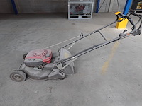 Grasmachine honda - afbeelding 1 van  8