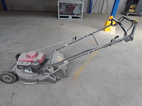 Grasmachine honda - afbeelding 1 van  9