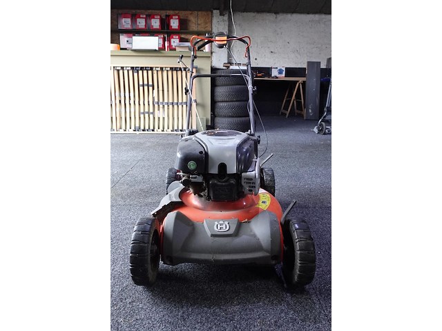 Grasmachine husqvarna - afbeelding 2 van  5