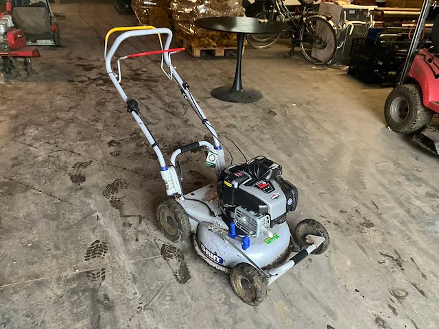 Grasmachine/grasmaaier grin hm46a - afbeelding 1 van  6