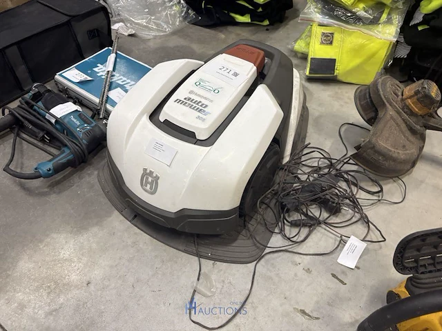 Grasrobot husqvarna auto mower 305 - afbeelding 1 van  5