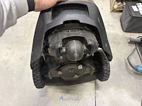 Grasrobot husqvarna auto mower 305 - afbeelding 4 van  5