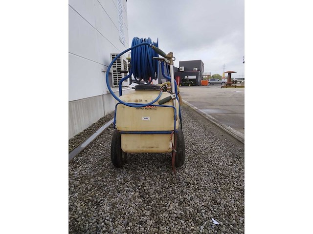 Grassboy - spayer walk behind - grassboy sprayer - afbeelding 2 van  2