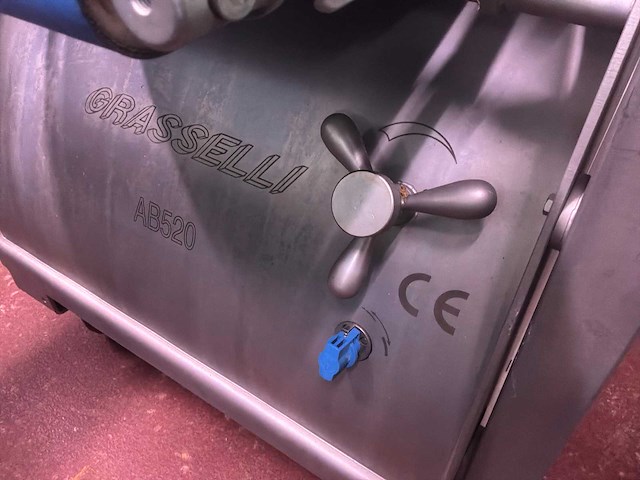 Grasselli ab520 onthuidmachine - afbeelding 5 van  5