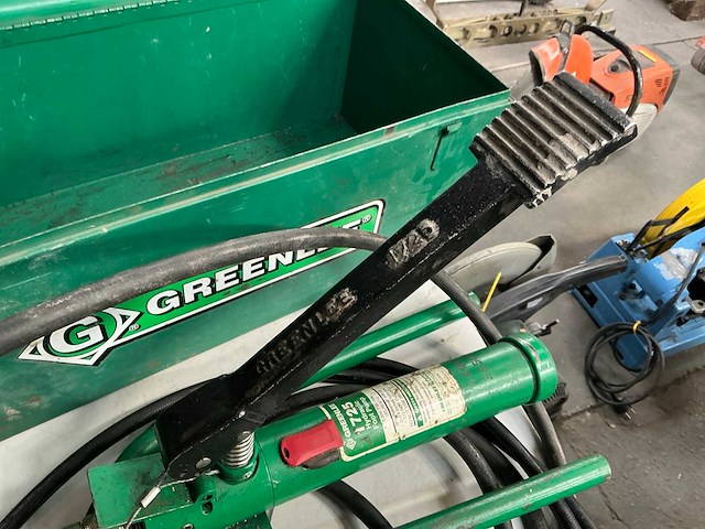 Greenlee 1725 hydraulische voetpomp met cilinder - afbeelding 3 van  5