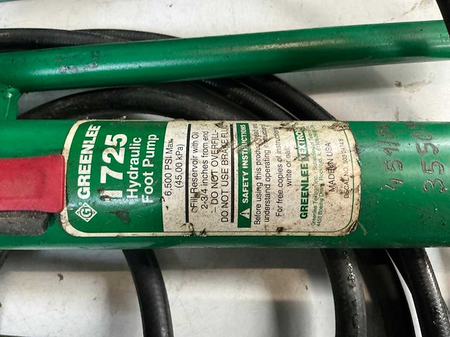 Greenlee 1725 hydraulische voetpomp met cilinder - afbeelding 4 van  5