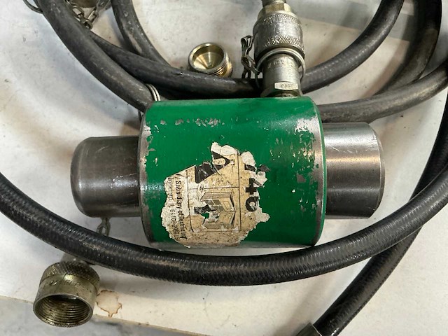 Greenlee 1725 hydraulische voetpomp met cilinder - afbeelding 6 van  6