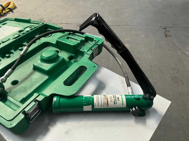 Greenlee 746 hand hydraulische pomp - afbeelding 2 van  3