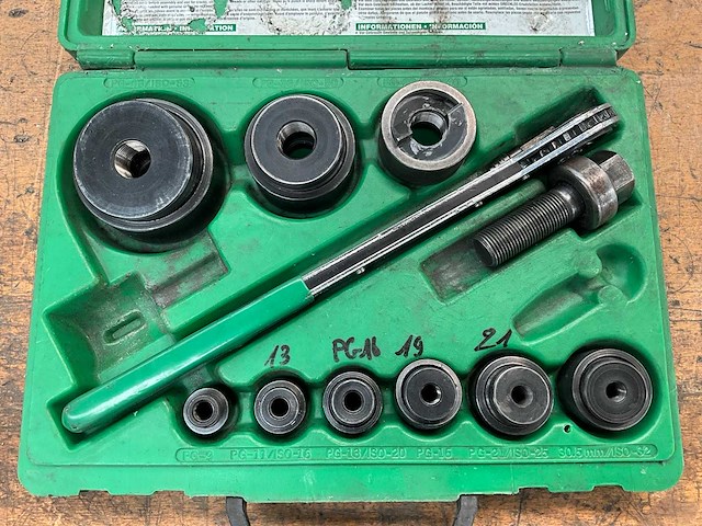Greenlee punch set - afbeelding 1 van  3