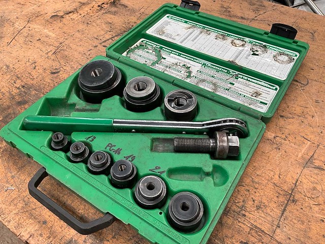 Greenlee punch set - afbeelding 2 van  3