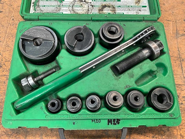 Greenlee punch set - afbeelding 1 van  3