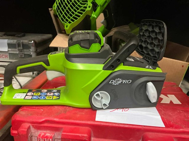 Greenworks accu bladblazer en kettingzaag - afbeelding 4 van  4