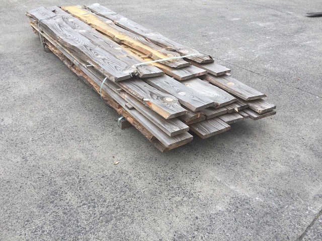 Grenen dakbeschot of verticale beplanking - afbeelding 1 van  7