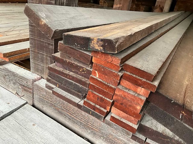 Grenen houten balken en planken (325x) waaronder rnd - afbeelding 9 van  10