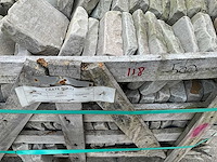 Grey natuursteen tuintegels ca. 14m2 - afbeelding 2 van  2