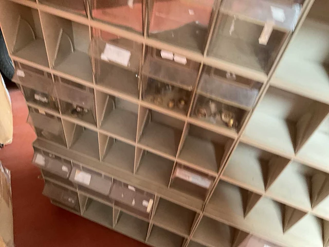 Grijpbakken met inhoud - afbeelding 4 van  29