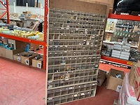 Grijpbakken met inhoud
