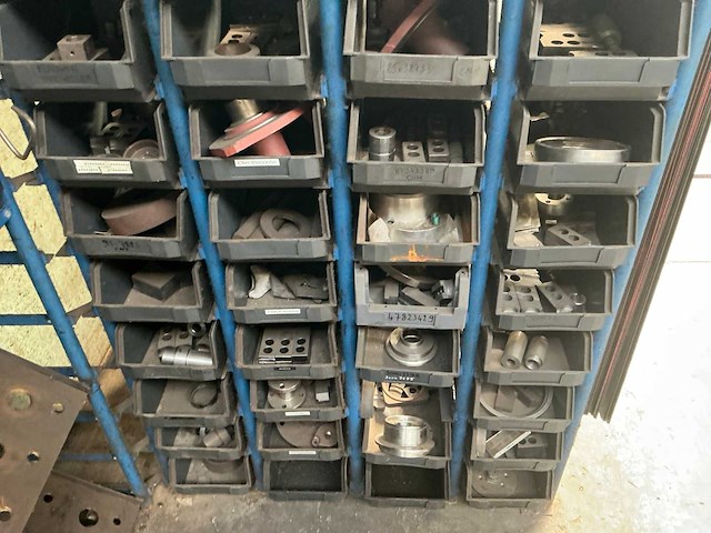 Grijpbakken met tools voor mazak - afbeelding 4 van  12