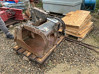 Grijperbak - afbeelding 1 van  4