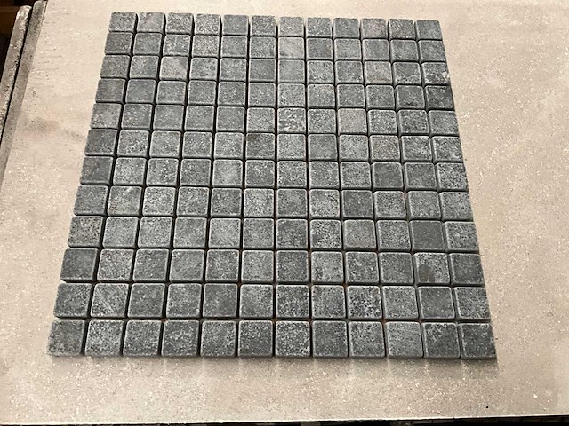 Grijs honed tumbled grote partij mozaïek tegel - afbeelding 1 van  3