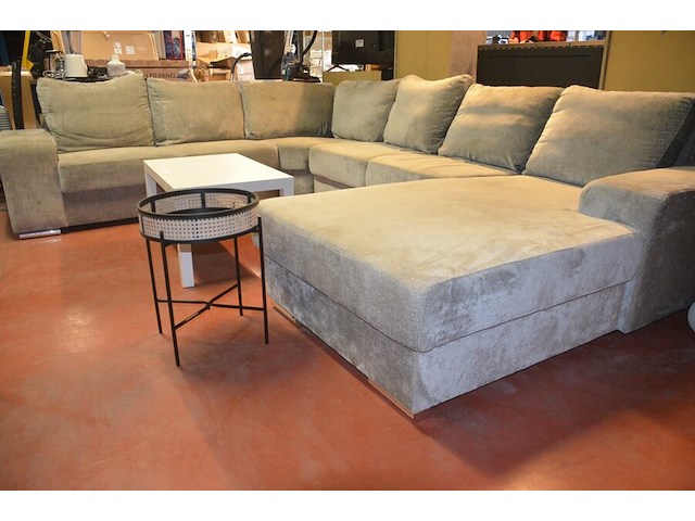 Grijs stoffen u-vormig hoeksalon afm. 350x280, wit rechthoekig salontafeltje, rond zwart bijzettafeltje - afbeelding 2 van  11