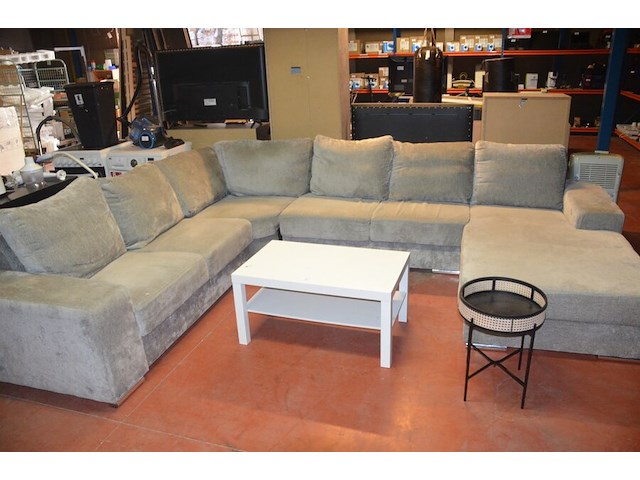 Grijs stoffen u-vormig hoeksalon afm. 350x280, wit rechthoekig salontafeltje, rond zwart bijzettafeltje - afbeelding 1 van  11