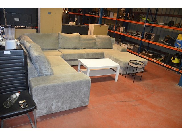 Grijs stoffen u-vormig hoeksalon afm. 350x280, wit rechthoekig salontafeltje, rond zwart bijzettafeltje - afbeelding 6 van  11