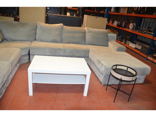 Grijs stoffen u-vormig hoeksalon afm. 350x280, wit rechthoekig salontafeltje, rond zwart bijzettafeltje - afbeelding 10 van  11